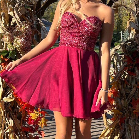 SHERRI HILL HOCO DRESS SIZE 4 - Picture 1 of 3